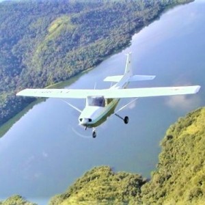 Полет със самолет Чесна - опитен урок Полет със самолет Чесна - опитен урок