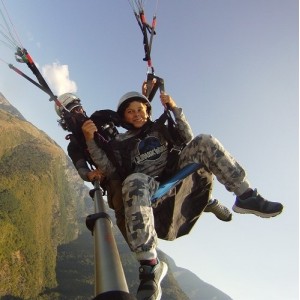 Тандемен полет  в близост до София  с транспорт и видео заснемане (7 - 10 минути) 