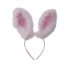 Уши Заек розови