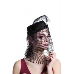 Шапка с воалетка