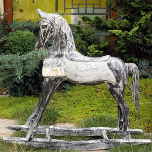 Кон  люлка,бял ,100x90cm 