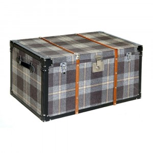 Дървен сандък,черно каре,79х47х40