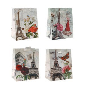 Подаръчна торбичка 4 дизайна 18X10X22CM.Продават се на к-т от 12бр