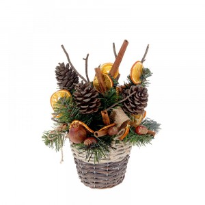 Аранжировка от естествени материали в панер, 20Х30cm