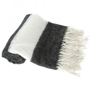 Покривало, бяло и черно, акрил, 120х180см