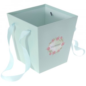 Квадратна кутия, синя, 17X17X17