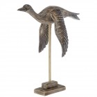 Дървена патица в полет на постамент, 20х8х23 см