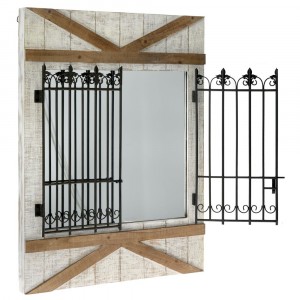 Дървено огледало с метални кепенци, 70х93 см