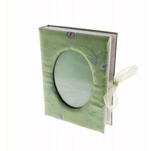 Албум, снимка овал зелено/лилаво 17х22,5 см.(1/48)