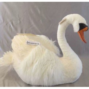 Лебед покрит с бели пера и кадифе, 82х37х54 см