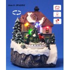 Коледна сцена влак, движение и светлина, 12х11х15 см