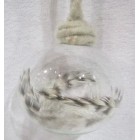 Стъклена топка с вграден декор , пера, к-т 2 бр, 10 см