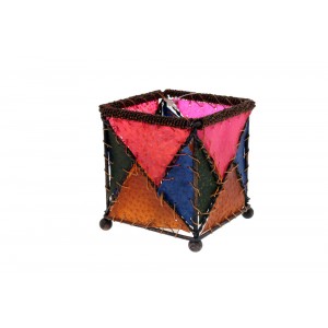 Свещник кожа, куб цветен,9х9см.,1м.(4/48)