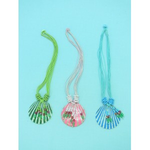 Колие шарени миди