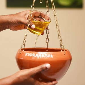 Аюрведични Спа процедури Абянга и  Широдара / Широбянга