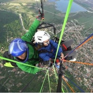 Полет с парапланер от Шумен - Мадара Полет с парапланер от Шумен - Мадара
