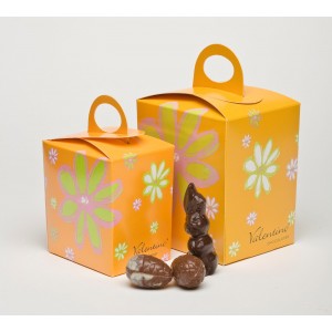 Великденско яйце в кутийка