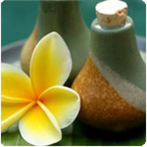 Полинезийски Бора-Бора масаж с торбички водорасли и океанска вода за двама Полинезийски Бора-Бора масаж с торбички водорасли и океанска вода за двама