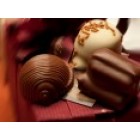 Подаръчна торбичка с вино и белгийски шоколад Подаръчна торбичка с вино и белгийски шоколад