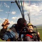 Тандемен полет с парапланер издигнат с лебедка с включено HD видео заснемане и транспорт Тандемен полет с парапланер издигнат с лебедка с включено HD видео заснемане и транспорт