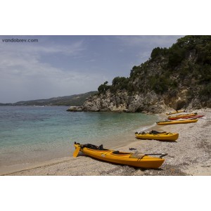 С каяк около островите на Сивота