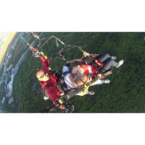 Полет с двоен парапланер /Пилот и двама пасажери/